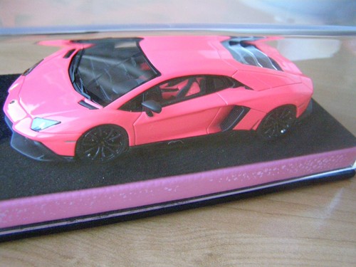 Lamborghini aventador lp - 1/43,