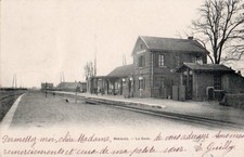 60  CPA  PRECURSEURS 1904  BRESLES LA GARE