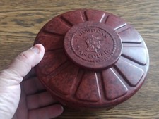 Belle boîte ancienne en