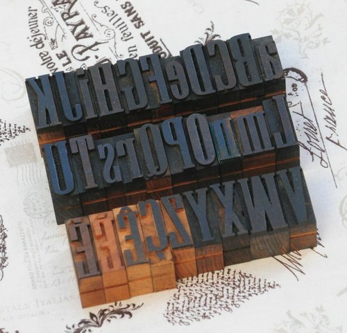 Alphabet mixte caracteres - a-z,