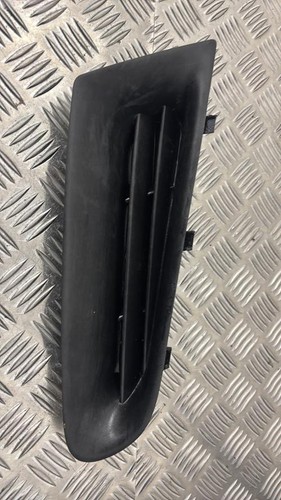 Calandre droite renault clio - calandre,