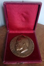 Médaille 75mm bronze ALBERT BONGO Président de la République gabonaise 1967 CA13