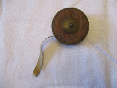 Ancien metre enrouleur - en, cuir