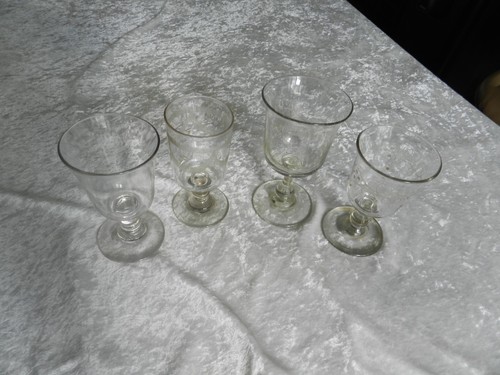 Lot ancien verre soufflé - ,
