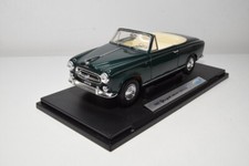 B69 1:18 WELLY PEUGEOT 403