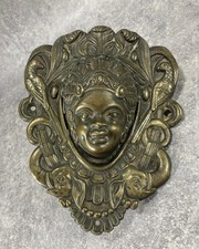 Bronze doré. Coin de Billard