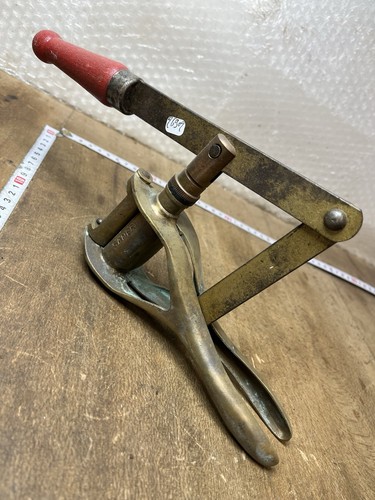 Bouchonneuse sanbri outil - sanbri,