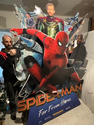 Plv cinema spider - plv, spider-man