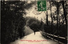 CPA AK PARIS 12e Bois de VINCENNES Route Barrieres conduisant St-MAUR (672550)