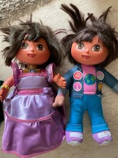 DORA L’EXPLORATRICE: POUPÉE AU CHOIX