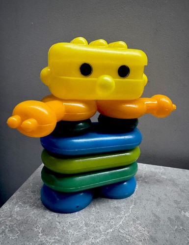 Ancien jouet empilable robot