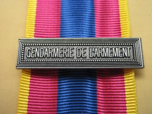 Agrafe gendarmerie de - agrafe,