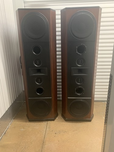 Linn acrpololis stereo - acrpololis,