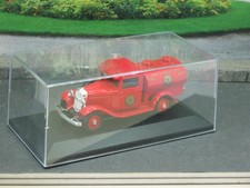 FORD V 8 Véhicule de Pompiers