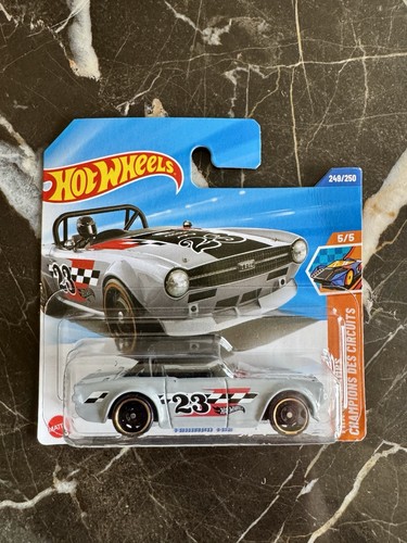 Hot wheels triumph - hot,