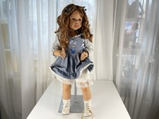 Poupée d'artiste Monika