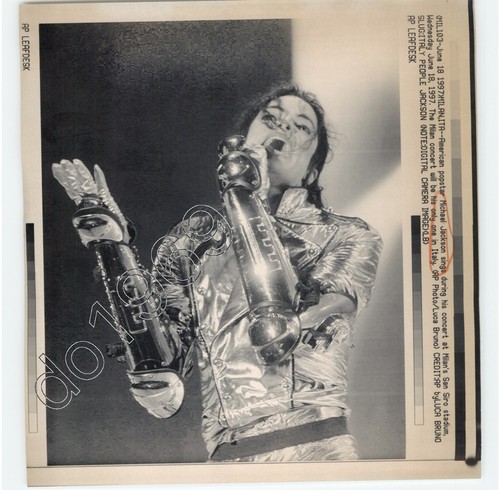 Pop star singer michael - singer,