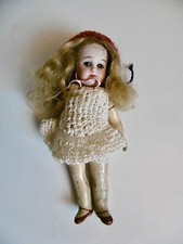 Poupée mignonnette ancienne - poupÉe,