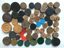 Lot de 58 pions jetons vintage - Bois plastique nacre 16 à 34 mm 