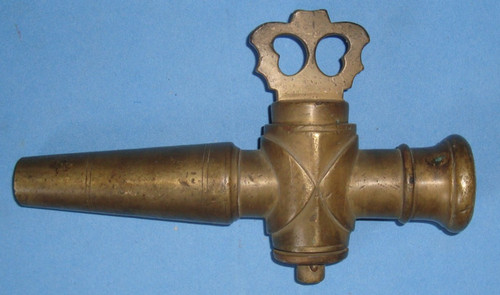Ancien vintage grand robinet - ancien,