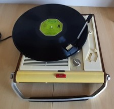 Tourne-disque radio des années 60, d'origine américaine. Marque DYM DS-1025