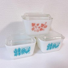 Ancien service de vaisselle réfrigérateur Pyrex rose groseille 1 imprimé...