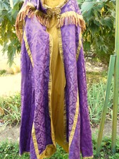 CAPE  CHASUBLE ANCIENNE en  soie damassée