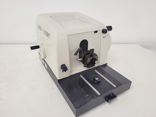 Microtome laboratoire leica - de,