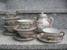 6 TASSES à THE  + SUCRIER Porcelaine ASIATIQUE SUJETS DORURES