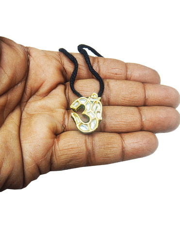 Ancien pendentif indien fait
