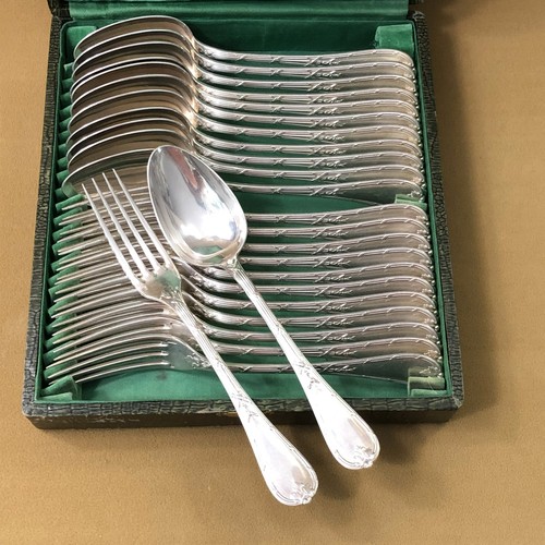 Ménagère couverts - 24,