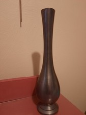 Vase soliflore en étain