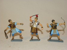 JOUET 3 ANCIENNE FIGURINE