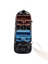 Interrupteur de leve vitre avant gauche RENAULT CLIO 3 PHASE 2 BREAK 8200214945