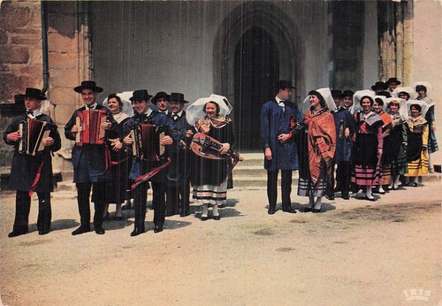 Saint junien folklore - saint,