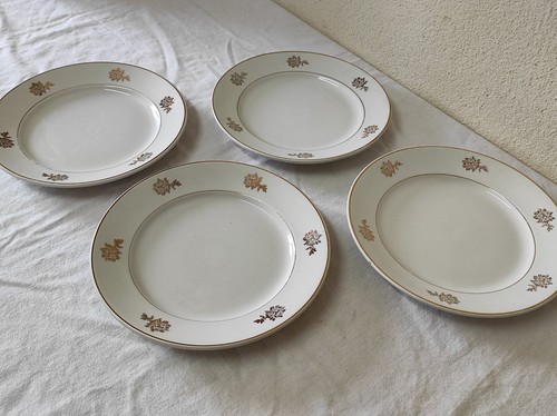 Anciennes assiettes plates - ,