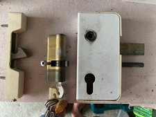 serrure occasion pêne levant Thirard pour portail PVC TBE livraison gratuite