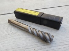 1 taraud 1 passe 4 lèvres  5/8-11 UNC PARADUR HSSE     (p1)