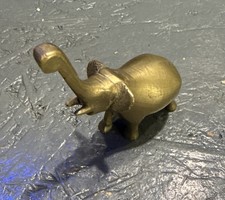 Statuette éléphant en laiton
