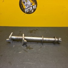 AXE DE ROUE ARRIERE TM RACING