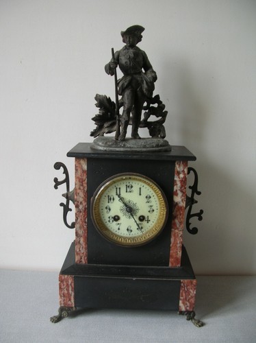 Ancienne pendule horloge