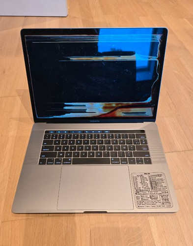 Macbook pro 2017 i7 16go - 15",