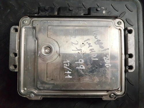 0281011784 boîtier moteur uce
