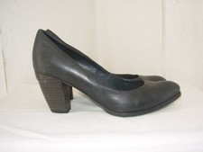 MYMA Escarpins P.37 "chausse grand" cuir noir