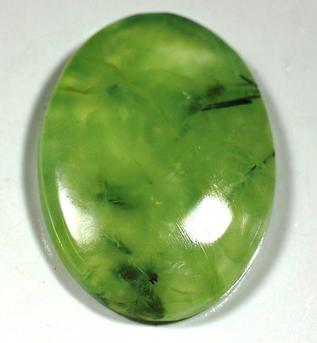 Cabochon ovale préhnite vert