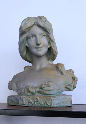 Gory sculpture la paix - a.,