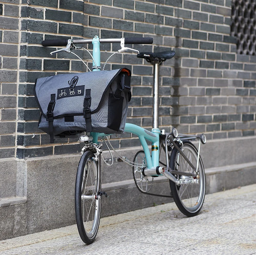 Medium bag including - medium, frame