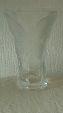 VASE EN CRISTAL DECOR PAPILLON