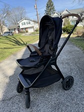Nuna TRIV Stroller - Caviar -
