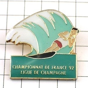 Insigne broche vague - , de